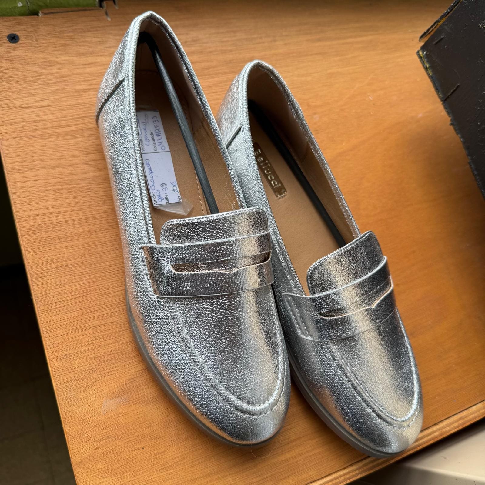 Chaussures Argentées pointure 38
