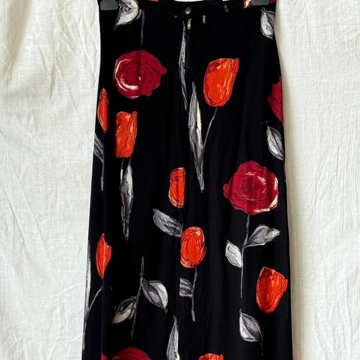 Jupe Longue Fleurie T46 à 1 €