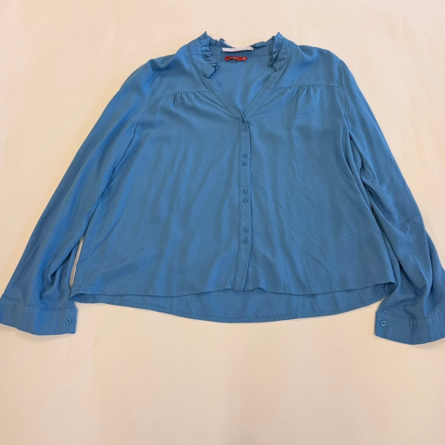 Chemise Bleue Taille 44 À 2€